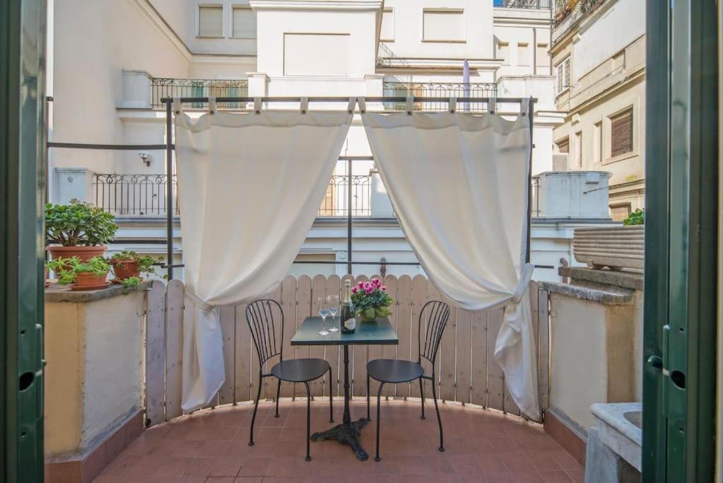 Ferienwohnung Trevi Domus Avignonesi Rom Exterior foto