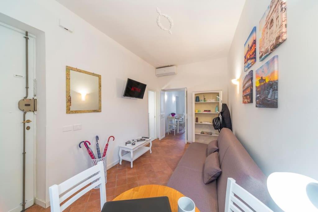 Ferienwohnung Trevi Domus Avignonesi Rom Exterior foto